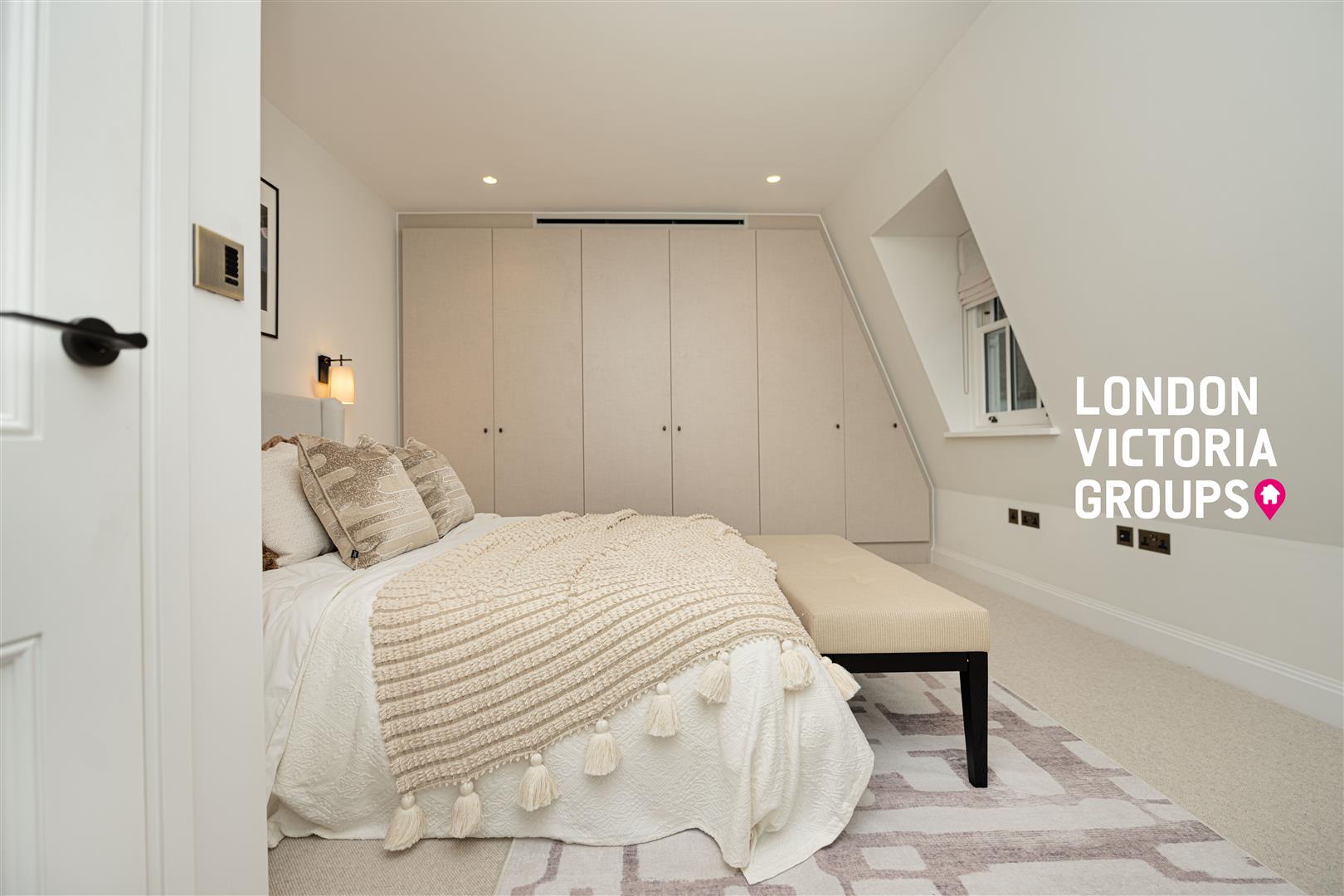 Buckingham Mews, London